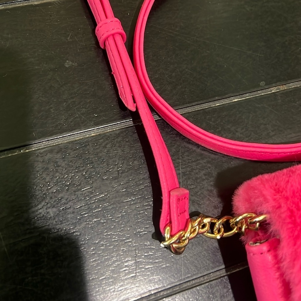 NWOT Juicy Couture Hot Pink Fluff Crossbody Bag - Picture 5 of 8